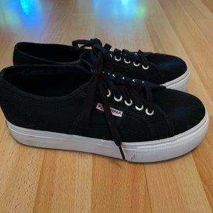 Superga Canvas Platform Sneaker Size 39.5 EU